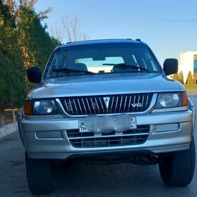 Mitsubishi Montero Sport 1999