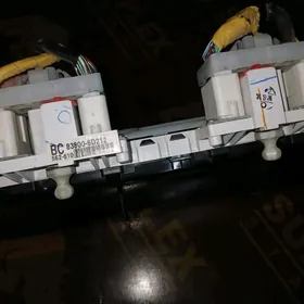 шиток приборов