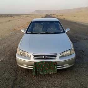 Toyota Camry 2000