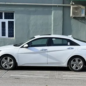 Hyundai Elantra 2021