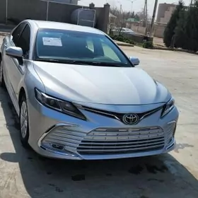 Toyota Camry 2023