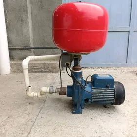 SUW Nasos, Насос