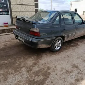 Daewoo Nexia 1995