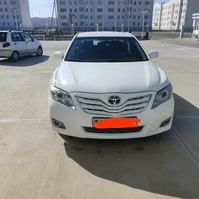 Toyota Camry 2010