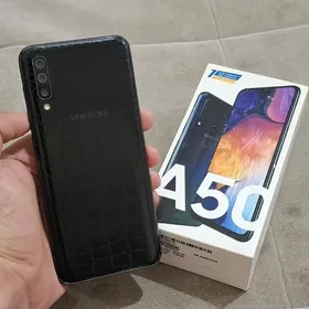 SAMSUNG  A50  4/64
