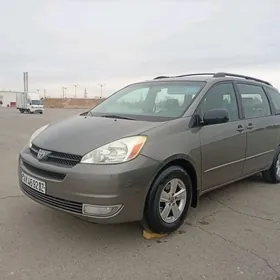 Toyota Sienna 2003