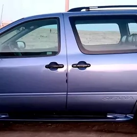 Toyota Sienna 2002