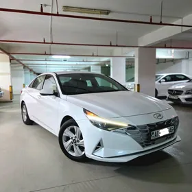 Hyundai Elantra 2020