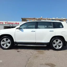 Toyota Highlander 2013