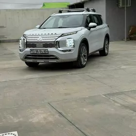 Mitsubishi Outlander 2022