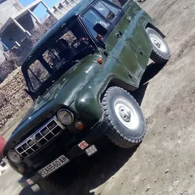 UAZ Profi 2000