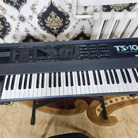 Ensoniq TS 10