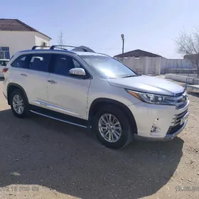 Toyota Highlander 2019