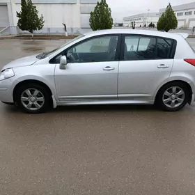 Nissan Versa 2010