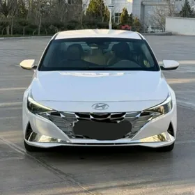 Hyundai Elantra 2023