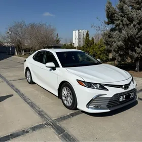 Toyota Camry 2022