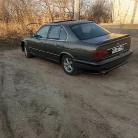 BMW 528 1988