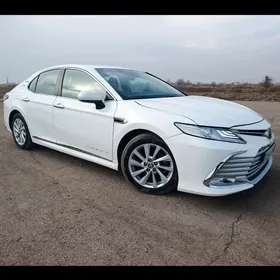 Toyota Camry 2022
