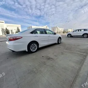 Toyota Camry 2016