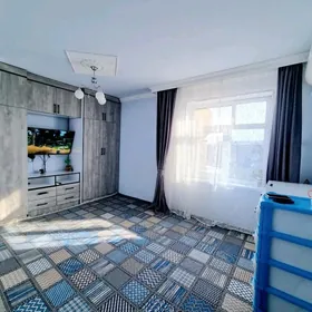 4 nji etaj 2 komnat jaý 