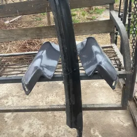 бампер  добавка королла 2013