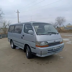 Toyota Hiace 1990