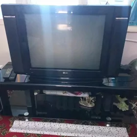 Telewizor podstawkasy bn