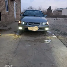 Toyota Camry 2000