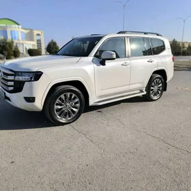 Toyota Land Cruiser 2023