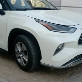 Toyota Highlander 2023
