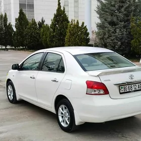 Toyota Yaris 2008