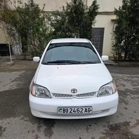 Toyota Echo 2002