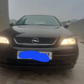 Opel Astra 2003