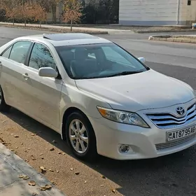 Toyota Camry 2011