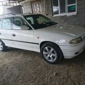 Opel Astra 1996