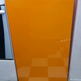 Тумба от мебели.