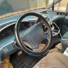 Toyota Previa 1993