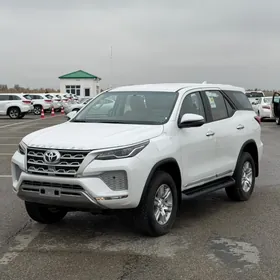 Toyota Fortuner 2025