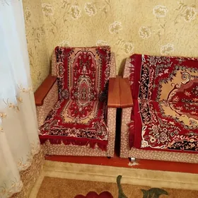 Диван  и два кресло