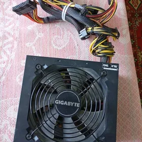 Gigabyte Блок питания