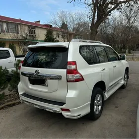 Toyota Land Cruiser Prado 2015