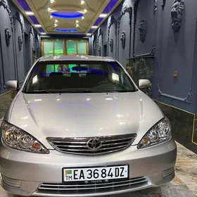 Toyota Camry 2005