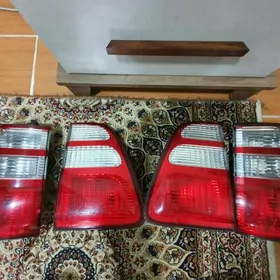 Тойота-Ланкрузер 100