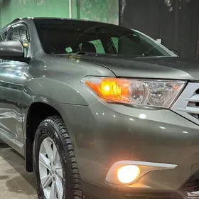 Toyota Highlander 2012