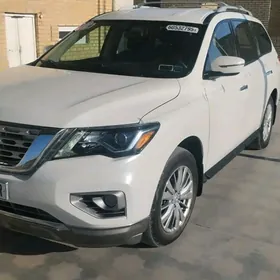 Nissan Pathfinder 2020