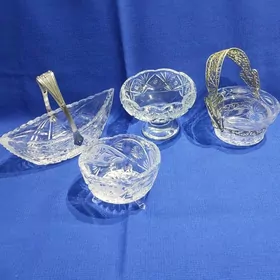 hrustalnye vazy , korany