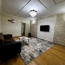 Arenda 1etaj 2kom 11mkr