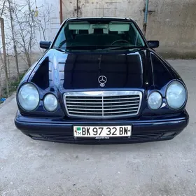 Mercedes-Benz E320 1999
