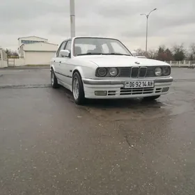 BMW 330 1986