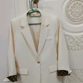 Kastyum Pidjak gyzlanky🤍